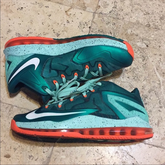 NIKE - Lebron XI Low (South Beach Edition) - Picture 3 of 7